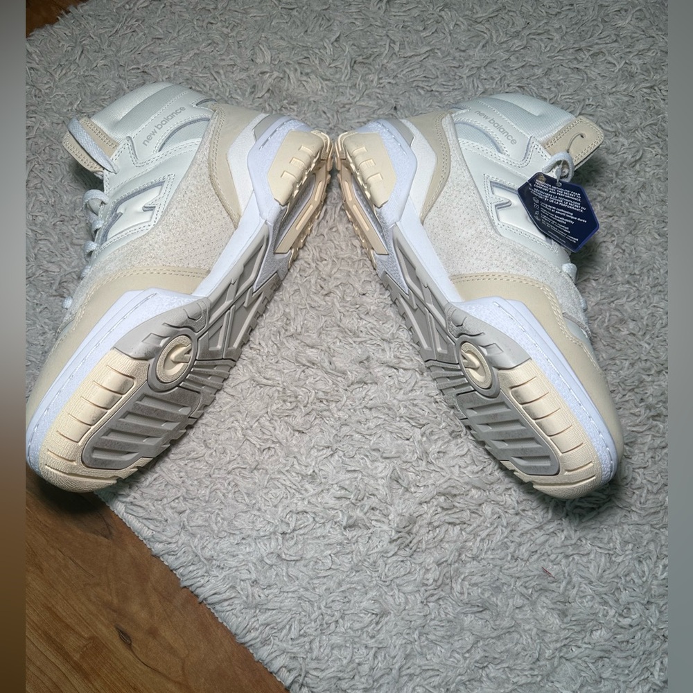 New Balance 650R Cream and White - Picture 4 of 7